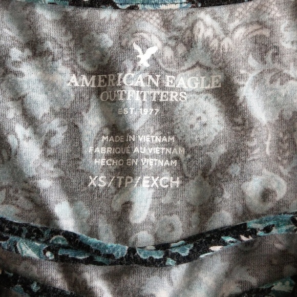 American Eagle Strappy V-neck SuperSoft XS - Picture 2 of 3